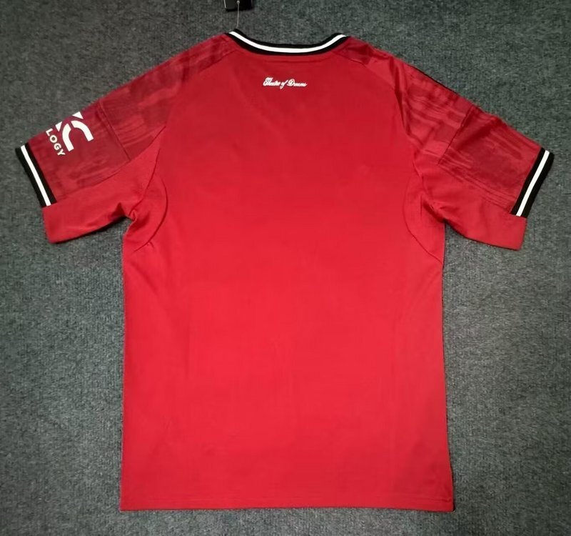 Manchester united Local 25-26