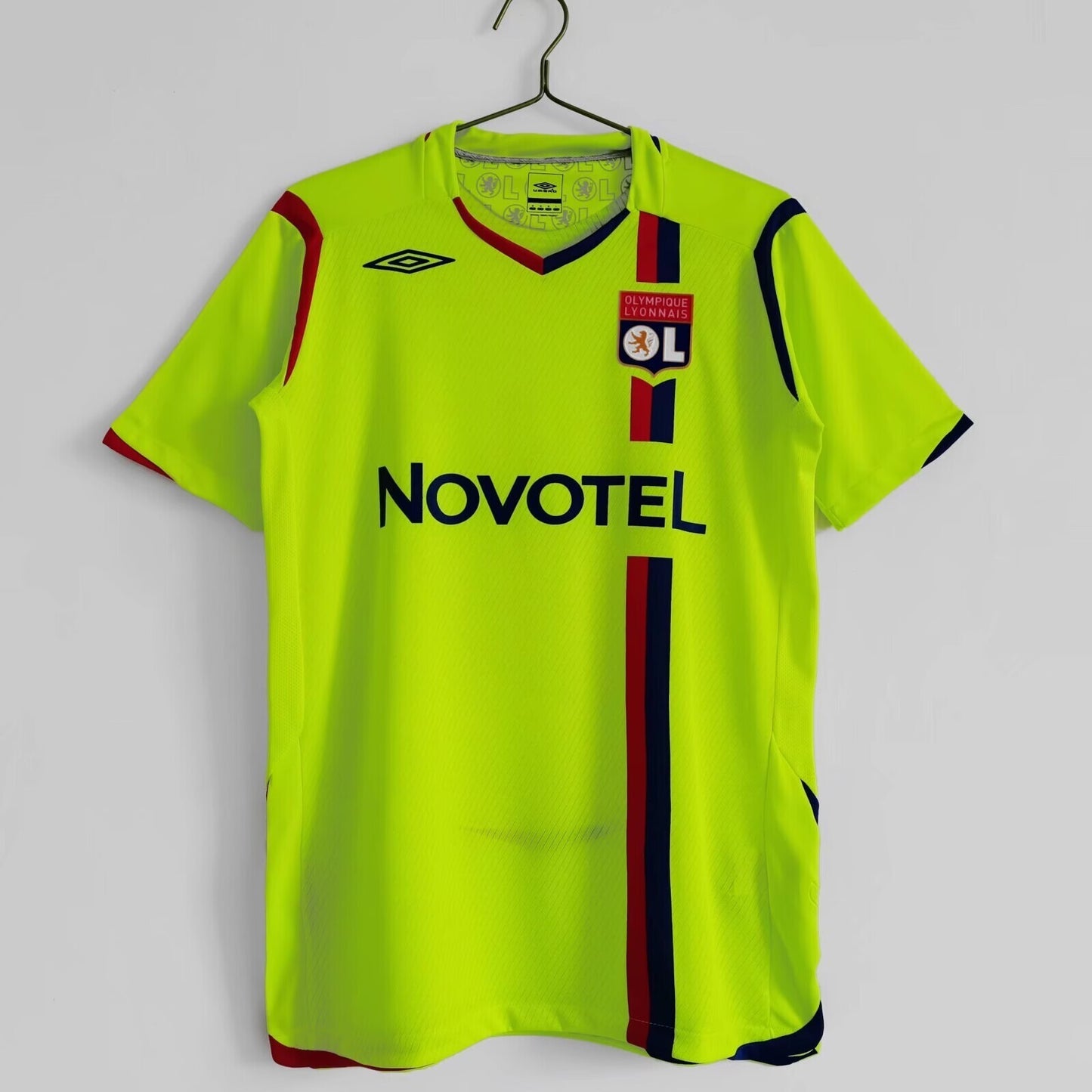 Lyon Tercera 08-09