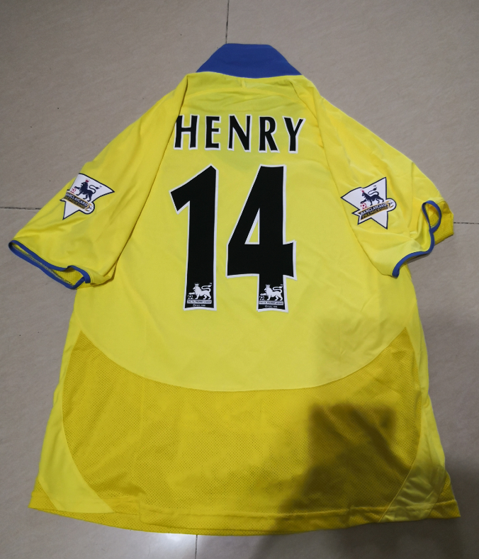 Arsenal Visitante 02-04