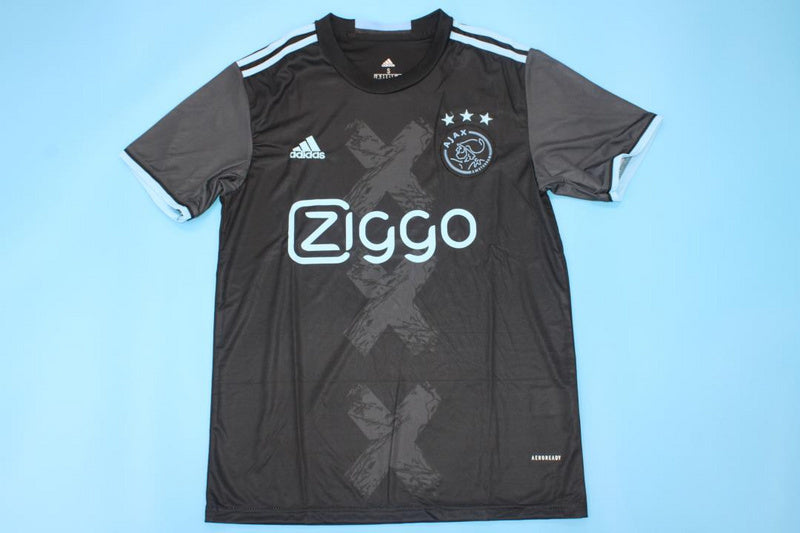 Ajax Visitante 16-17