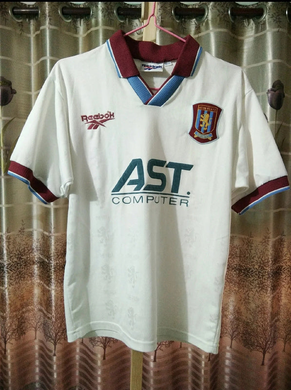 Aston Villa Visitante 95-96