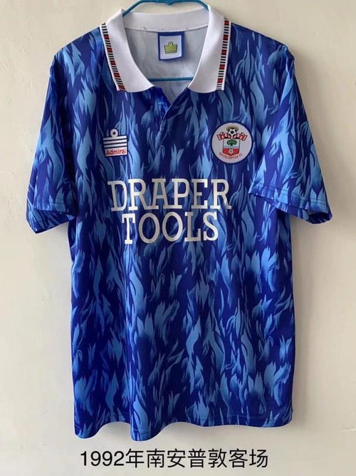 Southampton Visitante 91-93