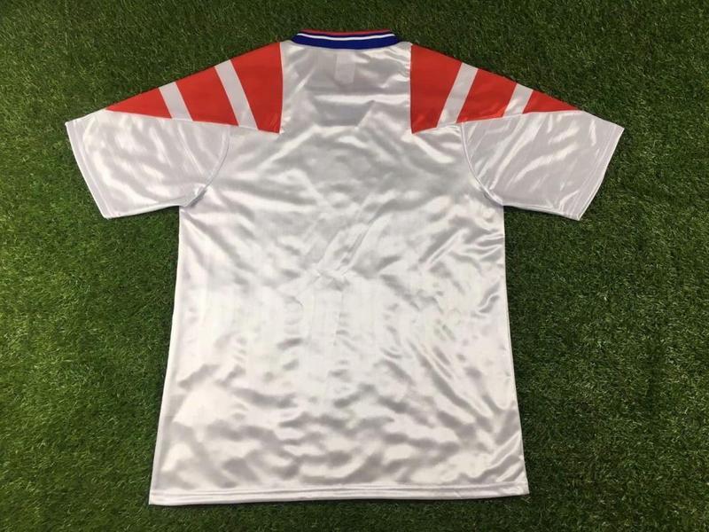 Rangers Visitante 92-94