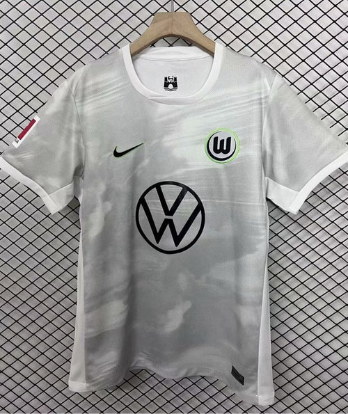 Wolfsburg Visitante 25-26