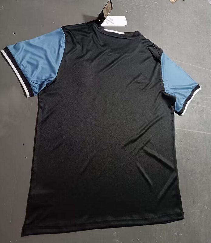 Ajax Visitante 15-16