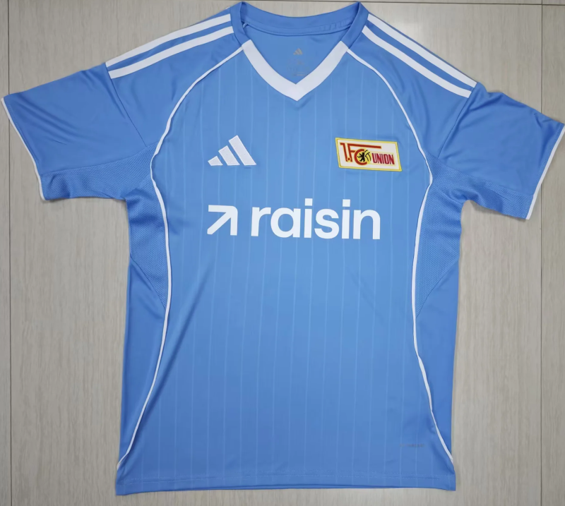 Union Berlin Tercera 25-26