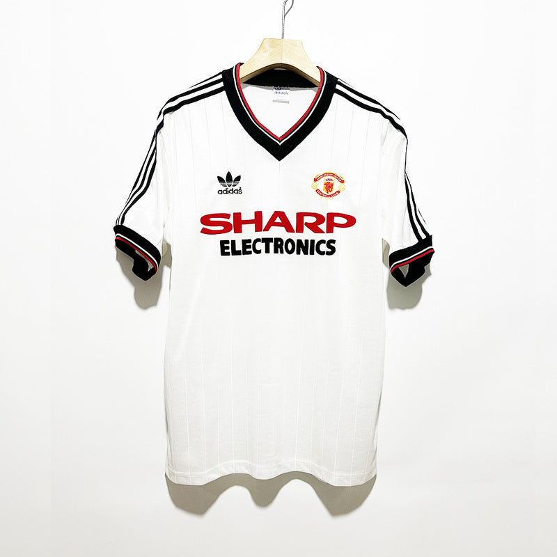 Manchester United Visitante 82-83