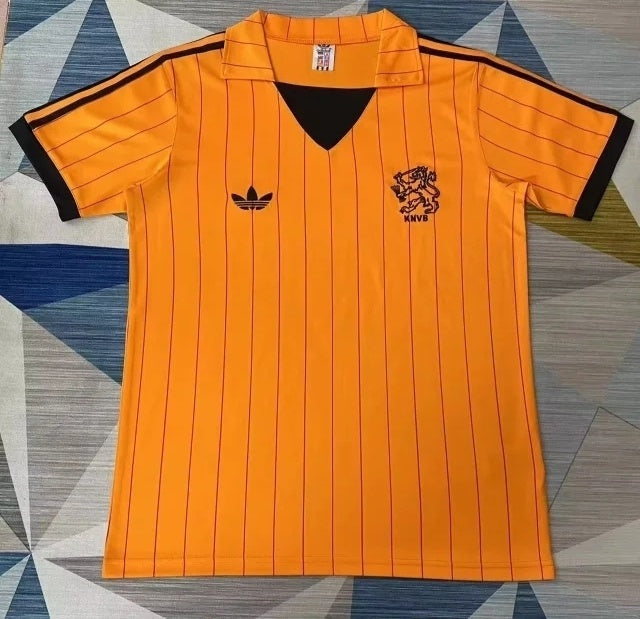 Holanda Local 74-84