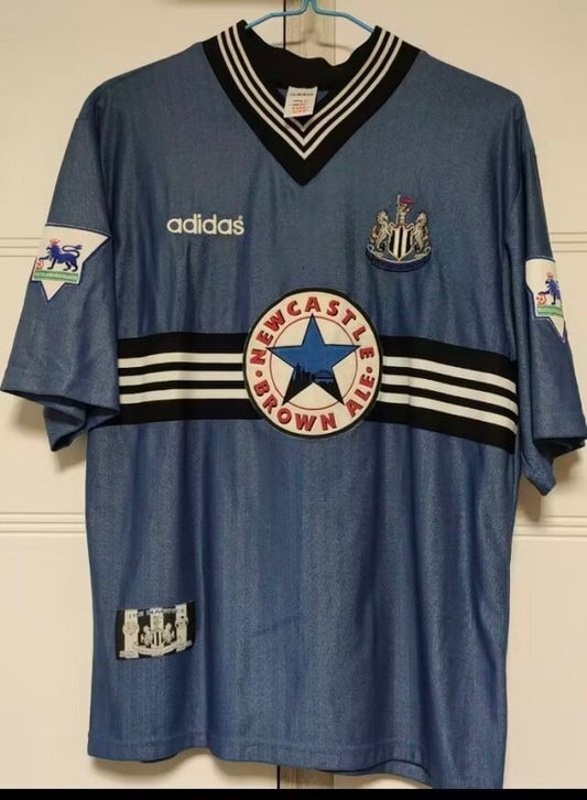 Newcastle Visitante 95-96