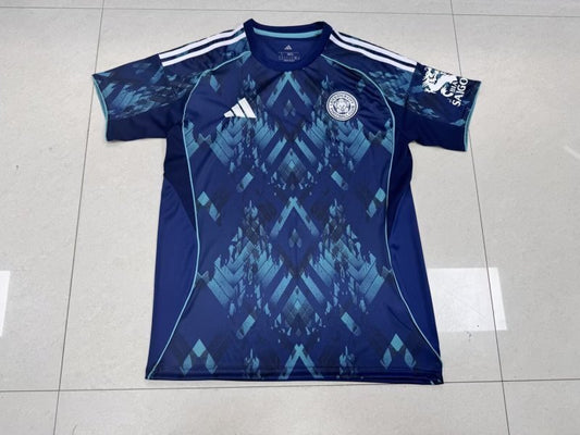 Leicester City Visitante  25-26
