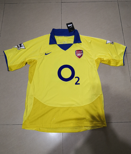 Arsenal Visitante 02-04