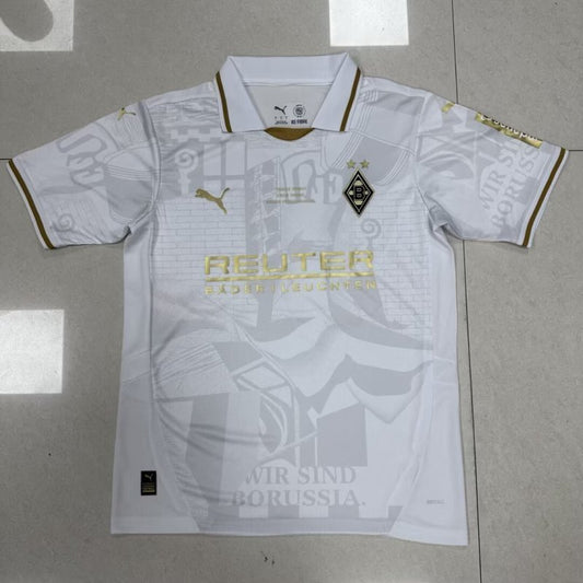 Borussia Mönchengladbach Visitante  25-26