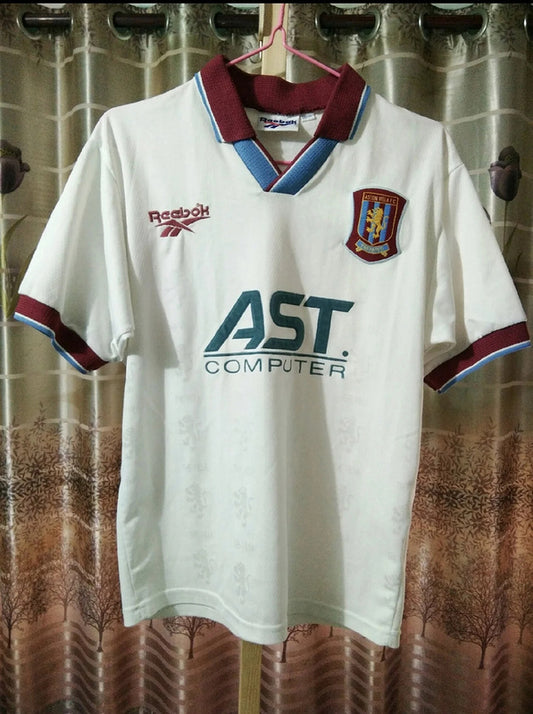 Aston Villa Visitante 95-96