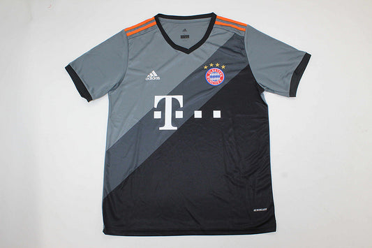 Bayern Visitante 16-17