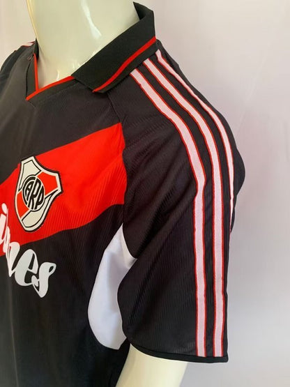 Rivers Tercera 00-01