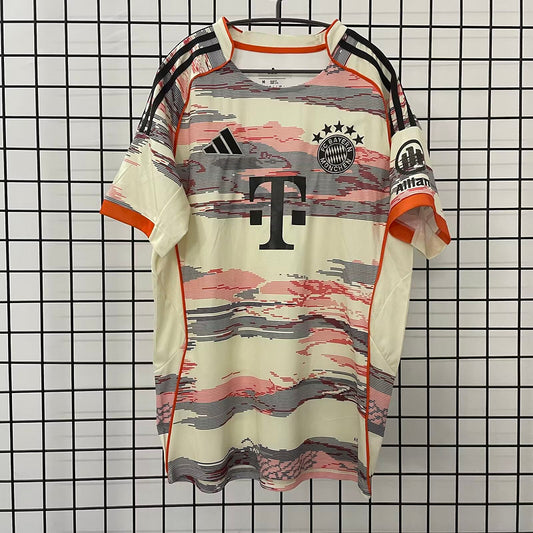Bayern Munich Visitante 25-26