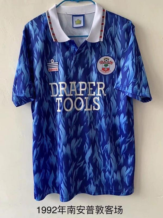 Southampton Visitante 91-93
