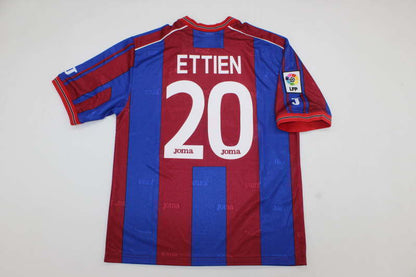 Levante Local 99-00