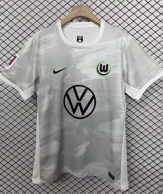 Wolfsburg Visitante 25-26