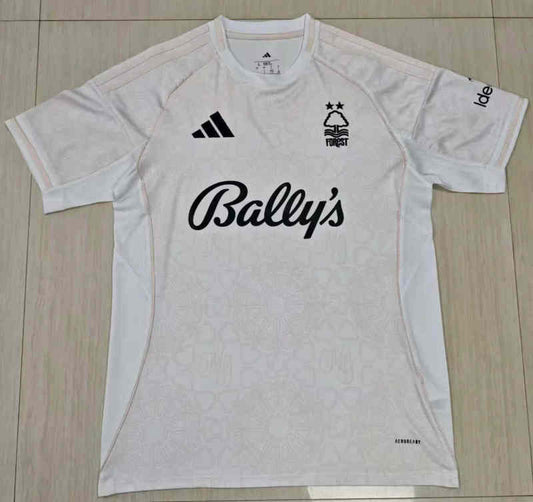 Nottingham Forest Visitante 25-26