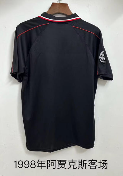 Ajax Visitante 98-99